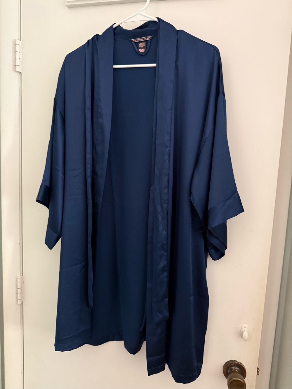 NWOT Victoria’s Secret Navy Satin Kimono Robe size M/L
